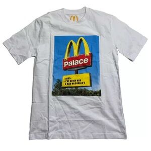 Palace x McDonald's Sign Skateboard White T-shirt Size Medium *NEW*